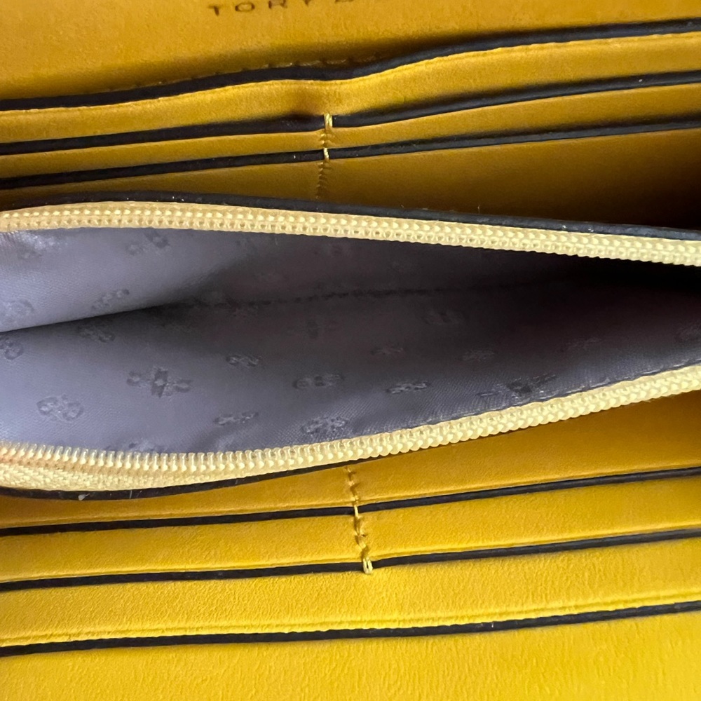 Tory Burch Block-T Continental Wallet - image 5